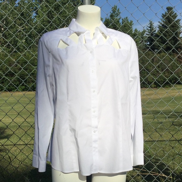 Chico’s cut-out white button down shirt - Picture 3 of 10